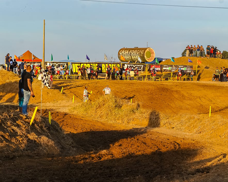 Sucesso absoluto na 3ª etapa da Vale CUP Velocross em Pindamonhangaba!